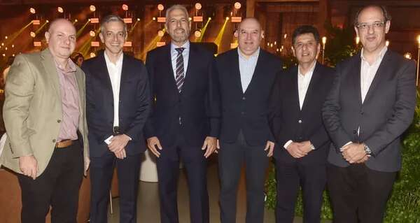 Copetrol celebró 50 años de compromiso, excelencia e innovación - Sociales - ABC Color