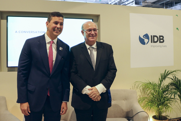 Santiago Peña quiere situar a Paraguay como líder de la energía renovable global - MarketData