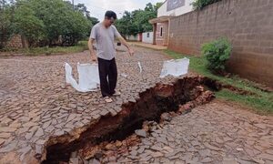 Puente se hunde debido a lluvias