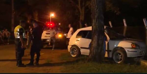 Doble choque deja un finado en Areguá