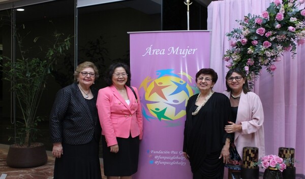 Diario HOY | Premiarán a mujeres que se destacan por ayudar a los más necesitados
