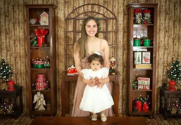 Kiara Aguilar y Aitana ya hicieron su sesión de fotos navideñas - Gente - ABC Color