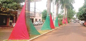 Tras fuertes críticas cambian los adornos navideños en Presidente Franco - ADN Digital