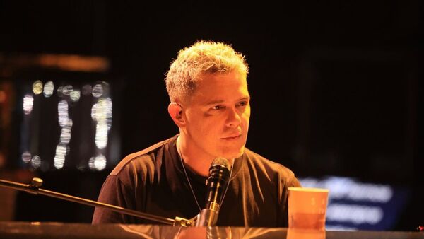 Tras cuatro años de espera Alejandro Sanz volverá a Asunción