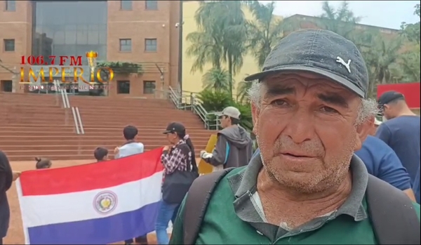 Masiva manifestación frente al Poder Judicial a favor de procesados por invasión de inmueble - Radio Imperio 106.7 FM