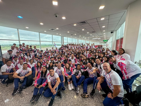 Escolares paraguayos viajaron a Chile para los Juegos 2023 - La Tribuna