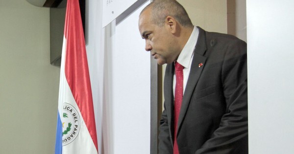 El cartismo busca controlar los fondos de las ONGs y choca con los empresarios