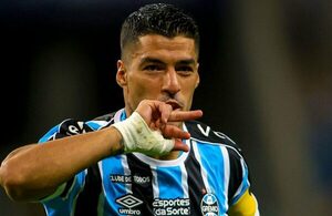 Versus / Luis Suárez describió las dificultades que tiene como futbolista por su lesión en la rodilla