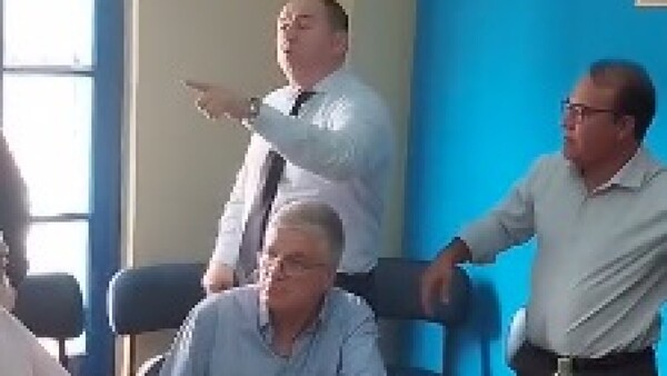 Tensión en el PLRA: Líder Amarilla desafía a Dionisio Amarilla por cartista