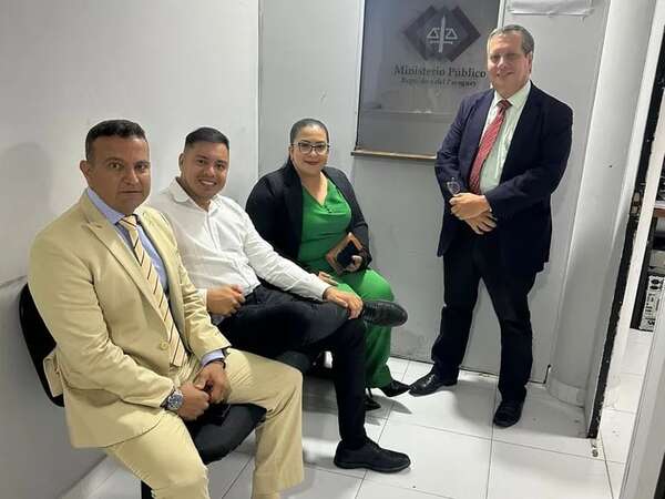 Miguel Prieto desconfía de la objetividad de la Fiscalía y no responde preguntas - Política - ABC Color