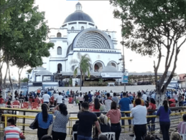 Salud Pública refuerza el operativo Caacupé ante la gran afluencia de fieles · Radio Monumental 1080 AM
