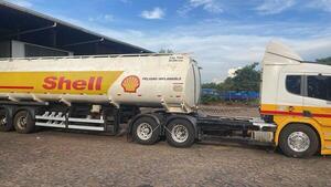 Diario HOY | Imputan a chofer de camión por contrabando de 28.000 litros de combustible