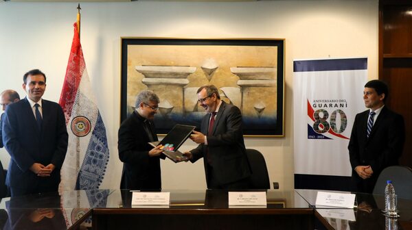Maestría en Ciencias Actuariales se impartirá en acuerdo académico BCP-UCA - MarketData