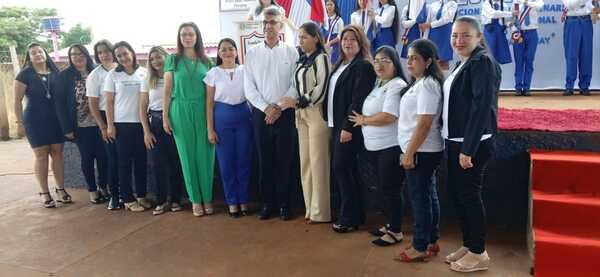 Escuela y Colegio Nacional Rebeca Fortunata Alen realizó acto de graduación - Radio Imperio 106.7 FM