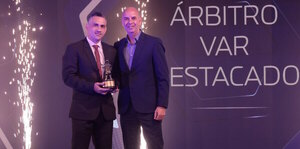 Versus / Carlos Paul Benítez, el mejor árbitro VAR de la temporada 2023