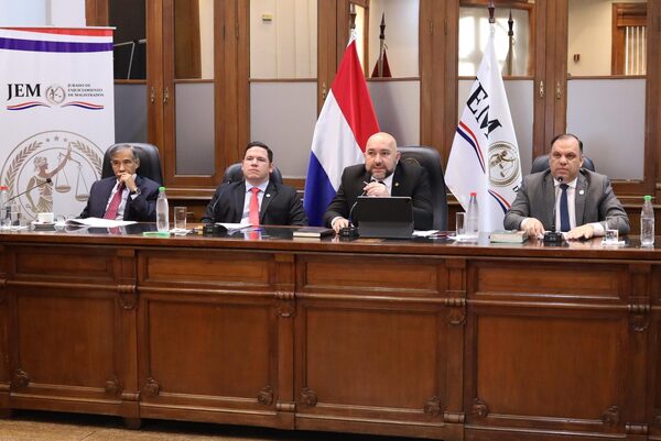 JEM: Mayoría absuelve a fiscal Lorenzo Lezcano y ministros cuestionan su actuar negligente