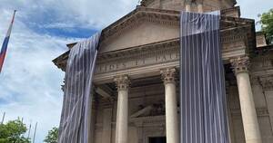 La Nación / Poncho Para’i como patrimonio cultural: “Hoy celebramos nuestra identidad”, destacó Peña