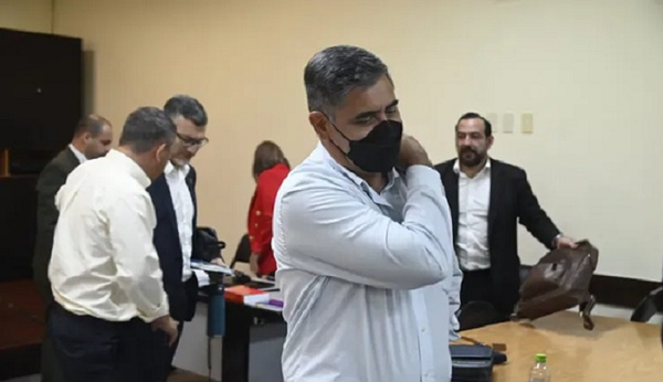 Condenan a 3 años de prisión a Justo Ferreira por contrabando - Noticiero Paraguay