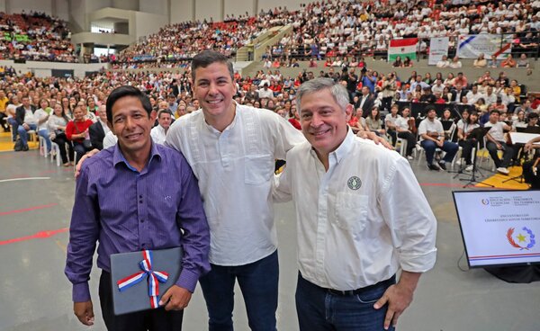 Presidente Peña participó del encuentro de líderes educativos