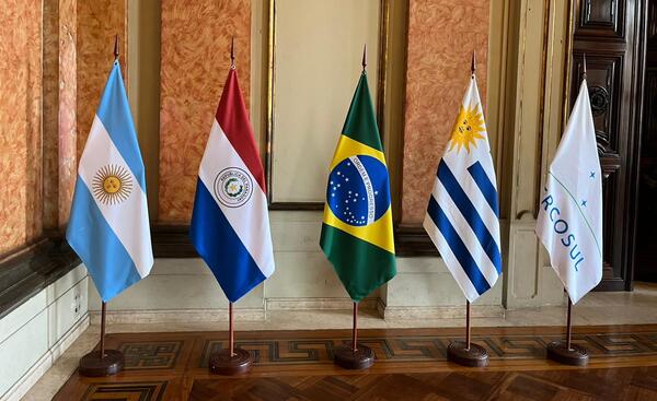 El Mercosur se re煤ne en R铆o de Janeiro con el acuerdo con la Uni贸n Europea al borde del precipicio - Revista PLUS