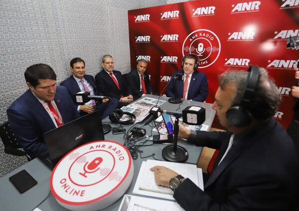 Inauguran radio ANR On Line, en contacto con 167 emisoras del país y exterior - ADN Digital