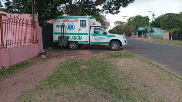 Municipalidad de Puerto Antequera se adueña de ambulancia de USF