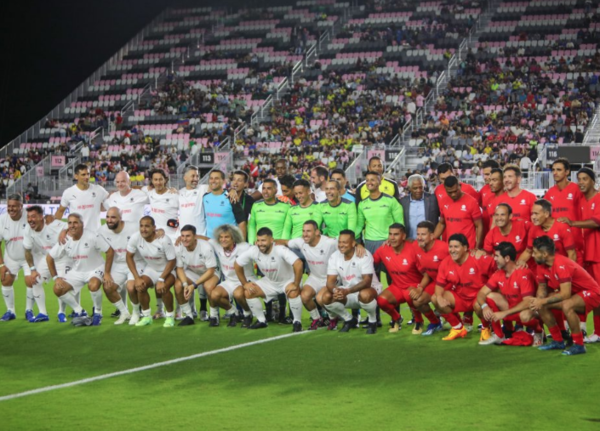 Versus / Tango vence a Samba en una fiesta de leyendas del fútbol sudamericano en Miami