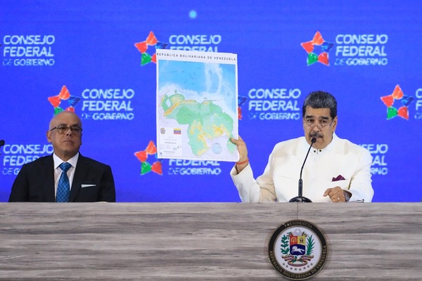 Maduro crea una división militar para la zona disputada con Guyana, sin incursión en área - San Lorenzo Hoy