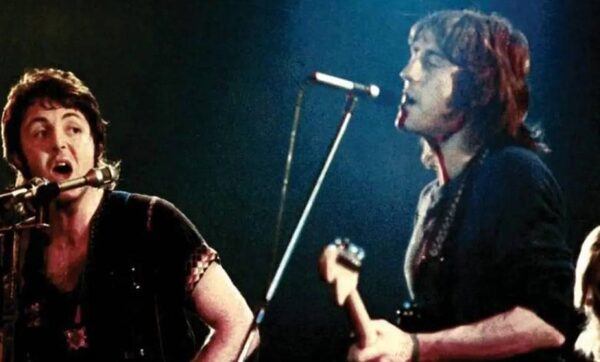 Muere Denny Laine, guitarrista de la banda Wings