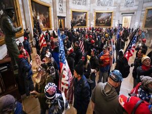 El asalto al Capitolio revela el alcance del privilegio blanco en EEUU
