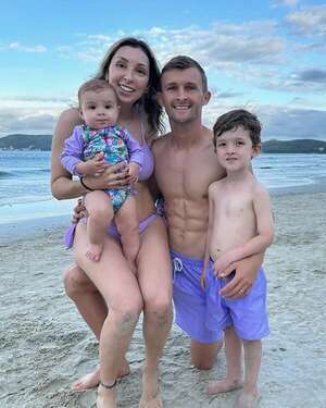 El futbolista Walter Clar y su familia, de vacaciones en Brasil - Gente - ABC Color