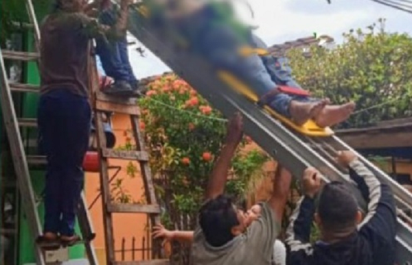 Albañil muere electrocutado en accidente laboral en Caaguazú - Noticiero Paraguay