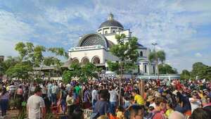 Peña decreta asueto la víspera del día de la Virgen de Caacupé para funcionarios públicos - Nacionales - ABC Color