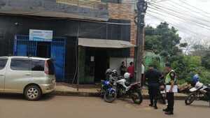 Motochorros roban en un local en el circuito comercial de Encarnación