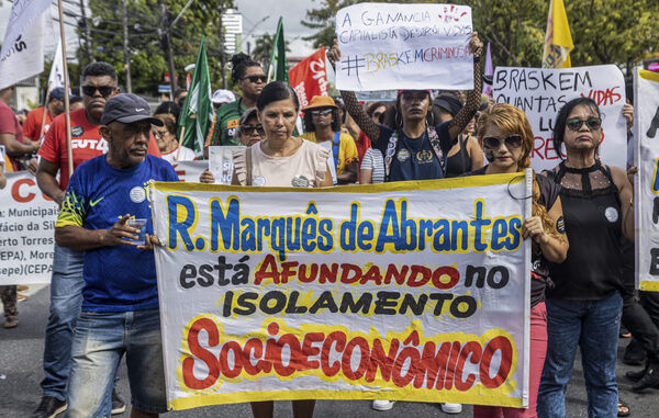 Los afectados por el hundimiento de una mina en Brasil se manifiestan contra Braskem - MarketData