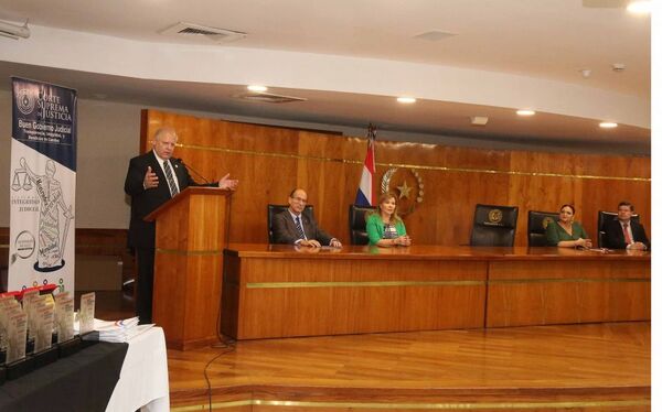 Acto de reconocimiento a las buenas prácticas judiciales
