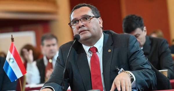 La Nación / Bancada de HC en Senado analizará si incluye proyecto de Superintendencia en sesiones restantes