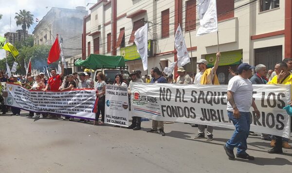 Jubilados celebraron la postergación del tratamiento de ley de Superintendencia - Megacadena - Diario Digital