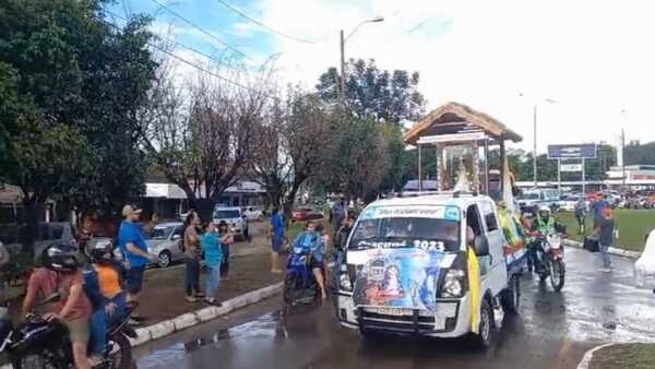 Feligreses partieron de Coronel Oviedo rumbo a Caacupé