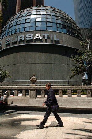 La Bolsa mexicana pierde un 0,04 % con 19 de 35 principales empresas cerrando en negativo - MarketData