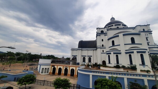 Ambiente cálido, húmedo y con lluvias para víspera de Caacupé