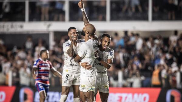 Santos desciende por primera vez en Brasil