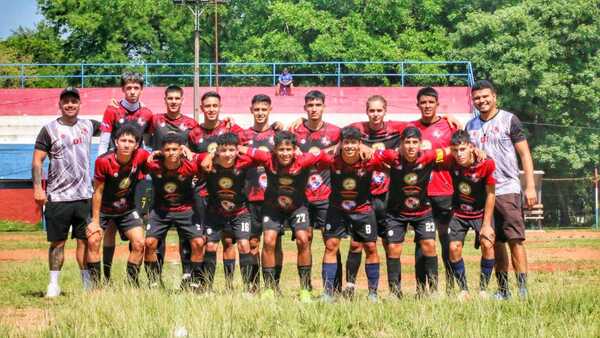 Deportivo Ñembygua se lleva dos trofeos