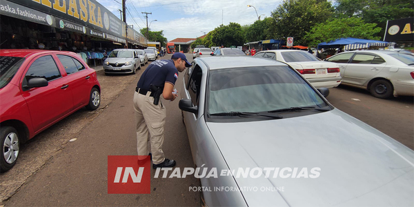 PERSONAL POLICIAL ALERTA A LA CIUDADANÍA SOBRE ESTAFADORES EN EL CIRCUITO COMERCIAL - Itapúa Noticias