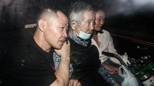 Alberto Fujimori sale de prisión tras polémica decisión judicial en Perú