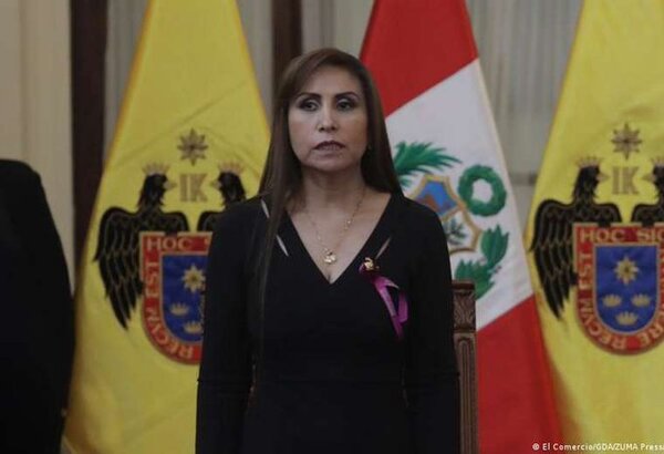 Suspenden por seis meses a fiscal general de Perú
