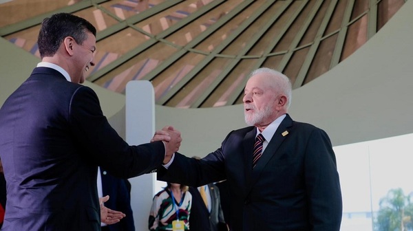 Lula agradece a Peña por apoyo de Paraguay en operativo que desmanteló red de trafico de armas