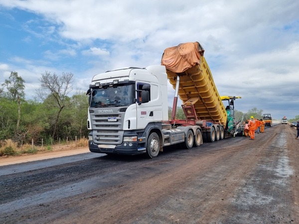 Prosigue construcción de los últimos tramos de subbase y base granular de la Ruta de la Leche