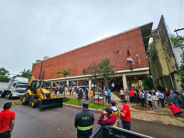 Municipalidad de San Ignacio Guazú adquirió nuevas máquinas para la comunidad