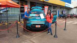 Telebingo Triple entregó un automóvil a una ganadora de Pedro Juan Caballero - Radio Imperio 106.7 FM